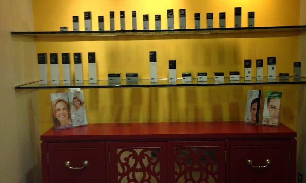 Skin Oasis Dermatology: Katina Miles, MD, FAAD