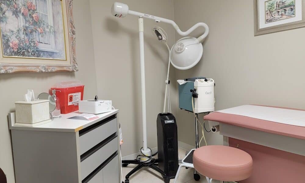 Herndon Dermatology: Anh Dang-Vu, MD, PC